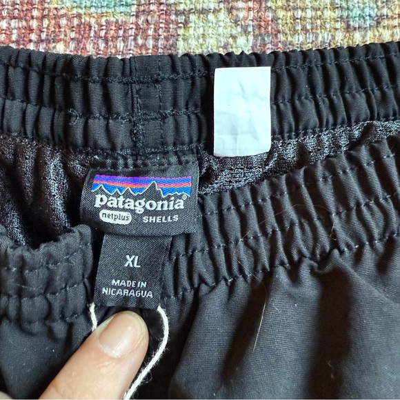 Patagonia Men's Baggies 5” Black Swim Shorts with nets XL NWT - Picture 7 of 10